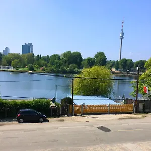 Ajo Apartments - Alte Donau Lake Or Garden View Balcony Studio - Self-Check-In Apartment Wien